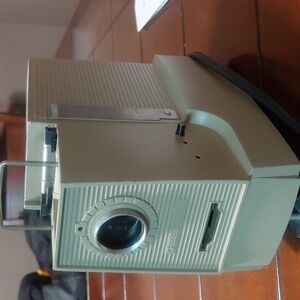Working Vintage Singer Beige Projector 2Box